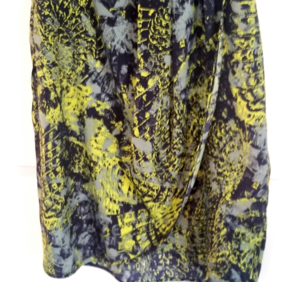 EUC Abstract Print Sleeveless Dress - Picture 4 of 5